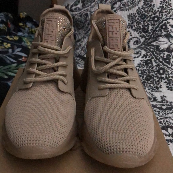 Steve Madden Ganzo-R Blush Size 9 in box - Picture 8 of 9